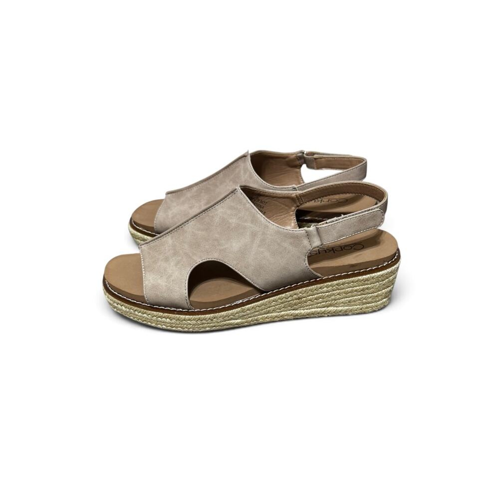 Corkys Women’s Taupe Ready or Not Low Wedge Sandals Size 9